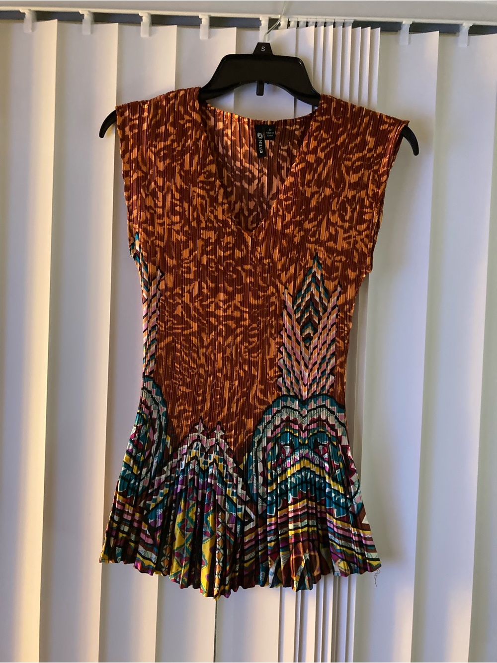 Milano Rust Pleated V-Neck Top with Multicolor Hem